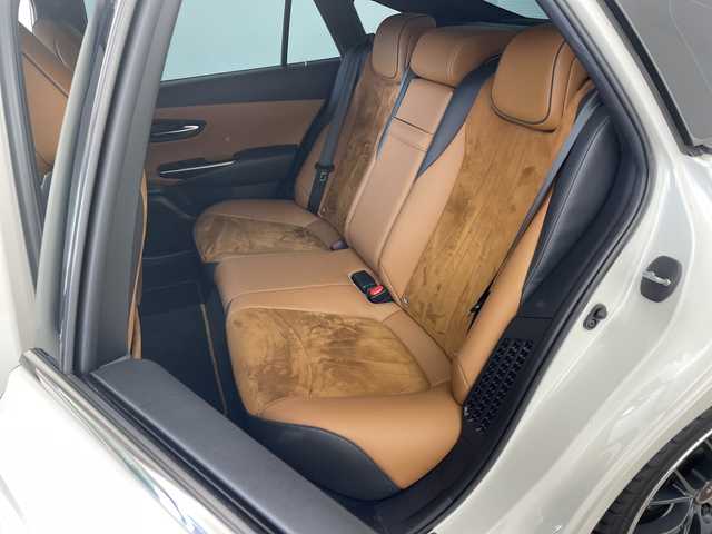 トヨタ クラウン ハイブリッド S エレガンススタイルⅡ 兵庫県 2020(令2)年 7万km ホワイトパールクリスタルシャイン ・純正SDナビ（フルセグ・BT・ブルーレイ・SD・USB）/・アラウンドビューカメラ/・ビルトインETC２．０/・前後ドライブレコーダー/・サンルーフ/・モデリスタエアロ/・RAYS製19インチアルミホイール（HOMURA）/・デジタルインナーミラー/・ハーフレザー/・シートヒーター/・パワーシート/・ステアリングヒーター/・トヨタセーフティセンス/・レーダークルーズコントロール/・レーントレーシングアシスト/・ブラインドスポットモニター/・クリアランスソナー/・リアクロストラフィックアラート/・パーキングサポートブレーキ/・ヘッドアップディスプレイ/・ロードサインアシスト/・先行車発進告知/・パーキングアシスト/・オートマチックハイビーム/・LEDオートライト/・フォグランプ/・電動パーキングブレーキ/・ブレーキホールド/・パドルシフト/・ステアリングリモコン/・横滑り防止装置/・ドアバイザー/・電動格納ミラー/・ウインカーミラー/・スマートキー/・スペアキー/・プッシュスタート/・W＋サイドエアバック/・カーテンエアバック