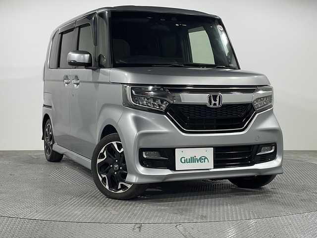 ホンダ Ｎ ＢＯＸ カスタム G L ターボ ホンダセンシング 広島県 2018(平30)年 5.1万km ルナシルバーM 純正8型ナビ/純正後席モニター/両側パワースライドドア/バックカメラ/ホンダセンシング/・衝突軽減ブレーキ/・レーンキープアシスト/・オートハイビーム/・アダプティブクルーズコントロール/・誤発進抑制/ハーフレザーシート/パドルシフト/ステアリングスイッチ/純正アルミホイール/ETC/スマートキー