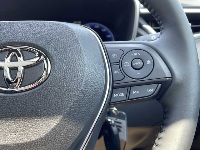トヨタ カローラ クロス ハイブリッド Z 愛知県 2024(令6)年 0.1万km未満 セメントグレーメタリック 10型ディスプレイオーディオ　/パノラマルーフ　/ナビ/アラウンドビューモニター　/パワーバックドア　/パーキングサポートブレーキ　/アドバンストパーク　/ブラインドスポットモニター　/ハーフレザーシート　/ETC
