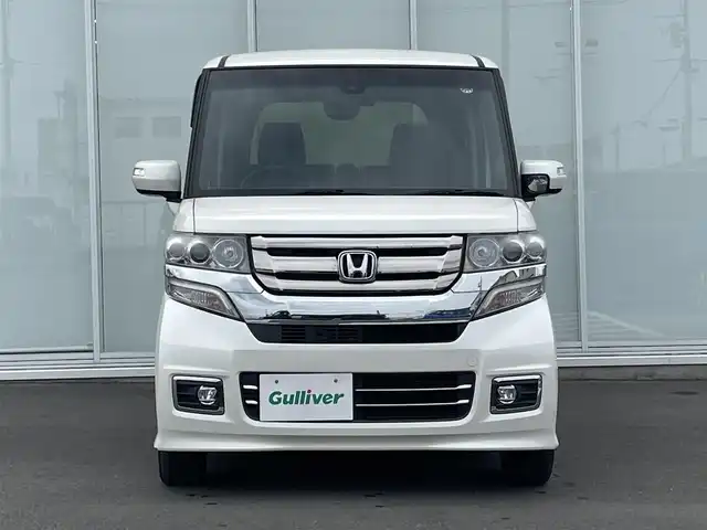 ホンダ Ｎ ＢＯＸ カスタム SSパッケージ 神奈川県 2017(平29)年 5.2万km プレミアムホワイトパールⅡ 純正７型ナビ　/フルセグ　/バックカメラ　/ＥＴＣ　/Ｄ＋Ｎ席シートヒーター　/両側パワースライドドア　/衝突被害軽減システム　/横滑り防止装置　/Ｗエアバック　/カーテンエアバック/ＣＤ／ＤＶＤ　/エンジンスタートボタン/パワーステアリング/パワーウィンドウ/スマートキー/純正アルミホイル/純正フロアマット/ABS/オートライト/LEDヘッドライト
