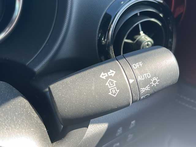 マツダ ロードスター S 鹿児島県 2023(令5)年 1.4万km ソウルレッドクリスタルM MT/純正オーディオ/オートライト/パワーウィンドウ/ETC搭載/ABS/盗難防止装置/レーンアシスト/衝突軽減システム/パーキングアシスト/オートワイパー/USB入力端子/AUX/ダブルエアバック