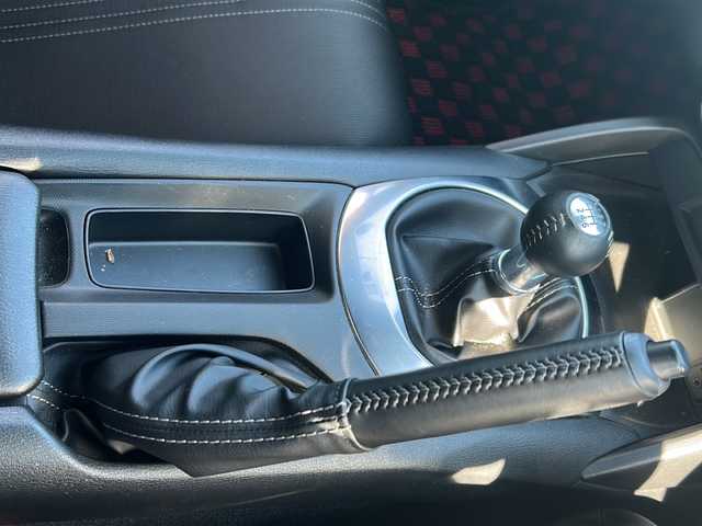 マツダ ロードスター S 鹿児島県 2023(令5)年 1.4万km ソウルレッドクリスタルM MT/純正オーディオ/オートライト/パワーウィンドウ/ETC搭載/ABS/盗難防止装置/レーンアシスト/衝突軽減システム/パーキングアシスト/オートワイパー/USB入力端子/AUX/ダブルエアバック