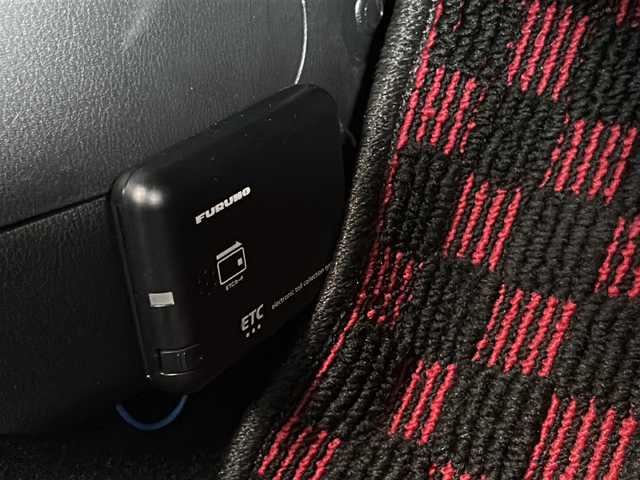 マツダ ロードスター S 鹿児島県 2023(令5)年 1.4万km ソウルレッドクリスタルM MT/純正オーディオ/オートライト/パワーウィンドウ/ETC搭載/ABS/盗難防止装置/レーンアシスト/衝突軽減システム/パーキングアシスト/オートワイパー/USB入力端子/AUX/ダブルエアバック