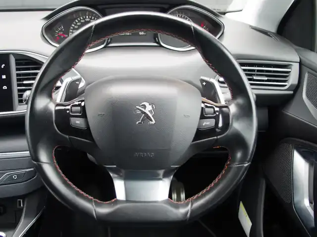 プジョー ３０８ 埼玉県 2020(令2)年 5.6万km 紺 特別仕様車/ブラックハーフレザーシート/アダプティブクルーズコントロール/全周囲カメラ/ブラインドスポットモニター/パークセンサー/レーンキープアシスト/androidauto/Bluetooth/ETC/ドラレコ/横滑り防止装置