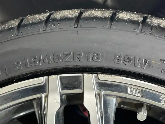 トヨタ エスクァイア Gi ブラックテーラード 大阪府 2016(平28)年 4.6万km ホワイトパールクリスタルシャイン 社外エアロ RAYS18incAW 黒革シート ALPINE10incナビ(フルセグ/DVD再生/Bluetooth) バックカメラ ETC 衝突軽減 クルコン トヨタセーフティセンス ドラレコ