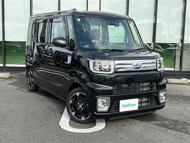 ダイハツ ウェイク G ターボ リミテッド SAⅢ 岐阜県 2019(令1)年 0.6万km ブラックマイカメタリック 登録時5852km/社外8インチナビ/フルセグテレビ/Bluetooth/サイドアンダーミラー/全方位カメラ/両側パワースライドドア/純正アルミホイール/コーナーセンサー/シートヒーター/プッシュスタート/スマートキー/革巻きステアリング/ドアバイザー