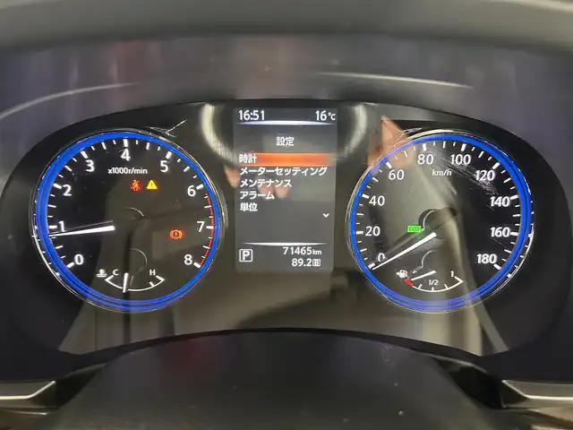 日産 エルグランド 250ハイウェイスター 佐賀県 2014(平26)年 7.2万km ファントムブラック 純正8インチナビ/フルセグTV/CD/DVD/アルパイン製10インチフリップダウンモニター/全方位カメラ/クルーズコントロール/横滑り防止装置/コーナーセンサー/オートライト/LEDヘッドライト/フォグライト/ビルトインETC/前方ドライブレコーダー/両側パワースライドドア/オットマン/ハーフレザーシート/ISOFIX対応シート/社外フロアマット/純正18インチアルミホイール/プッシュスタート/スマートキー/スペアキー×１