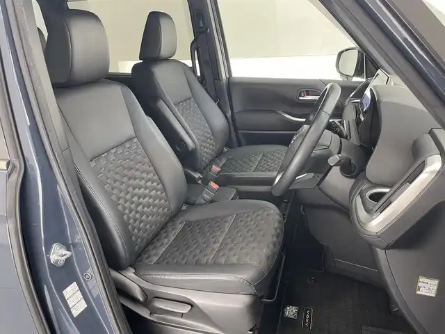 トヨタ ヴォクシー S－Z 愛知県 2022(令4)年 3.7万km マッシブグレー 純正８型ＤＡナビＴＶ　ＤＶＤデッキ　ＵＳＢ　１４型有機ＥＬ後席モニター　ハーフレザー　両側パワスラ　セーフティセンス　衝突軽減　追従クルコン　ＬＥＤオートライト　オートホールド　ＥＴＣ２．０　コーナーセンサー　電動パーキング　オートハイビーム　禁煙車