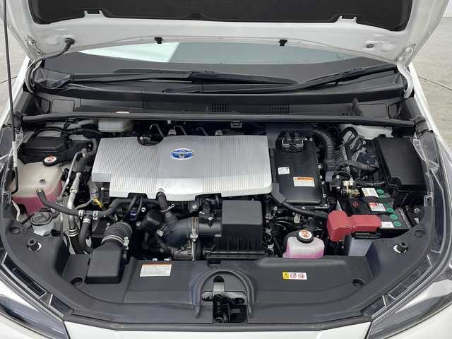 トヨタ プリウス Sツーリングセレクション 千葉県 2020(令2)年 2.8万km ホワイトパールクリスタルシャイン セーフティセンス/・プリクラッシュセーフティ/・レーンディパーチャーアラート/・オートマチックハイビーム/・レーダークルーズコントロール/社外メモリーナビ/・フルセグTV/・Bluetooth接続/バックカメラ/合皮レザーシート/・シートヒーター/純正17インチブラック塗装ホイール/前後コーナーセンサー/LEDヘッドライト/スマートキー/ビルトインETC