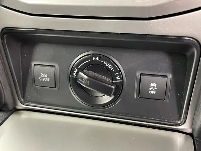トヨタ ランドクルーザー プラド TX Lパッケージ 道央・札幌 2019(令1)年 5.6万km ブラック ・4WD /寒冷地仕様/・トヨタセーフティセンス/・プリクラッシュセーフティ/・レーダークルーズコントロール/・純正ナビ(NSZT-Y68T)　/・フルセグTV/BT/AM/FM/・サンルーフ/・ELFORDエアロ/・バックカメラ/・コーナーセンサー/・ワイパーデアイサー/・シートヒーター/ベンチレーション/・LEDヘッドライト/・ドライブレコーダー/・ETC/・冬タイヤAW積込/・ドアバイザー/・社外20インチAW/・純正エンジンスターター