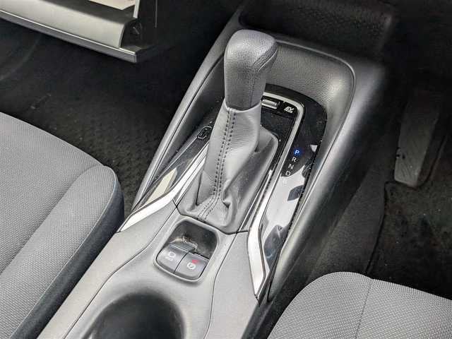 トヨタ カローラツーリング ハイブリッド G－X 栃木県 2020(令2)年 13万km シルバーM (株)IDOMが運営する【じしゃロン宇都宮店】の自社ローン専用車両になります。こちらは現金またはオートローンご利用時の価格です。自社ローンご希望の方は別途その旨お申付け下さい/ディスプレイオーディオ/バックカメラ/Ｂｌｕｅｔｏｏｔｈ/４ＷＤ/クルーズコントロール/スペアキー/スマートキー