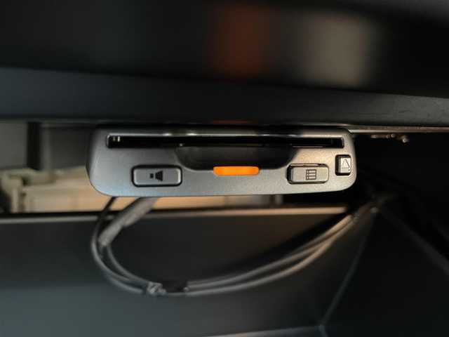 スバル ＢＲＺ S 千葉県 2012(平24)年 2.3万km ギャラクシーブルーシリカ 6MT/BLITZ車高調/社外SDナビ【AVIC-ZH99】/・CD/DVD/MSV/Bluetooth/フルセグTV/バックカメラ/スマートキー/社外テールランプ/純正17インチアルミホイール/純正キセノンヘッドライト/フォグランプ/ETC/本革巻きステアリング/サイド＆カーテンエアバッグ