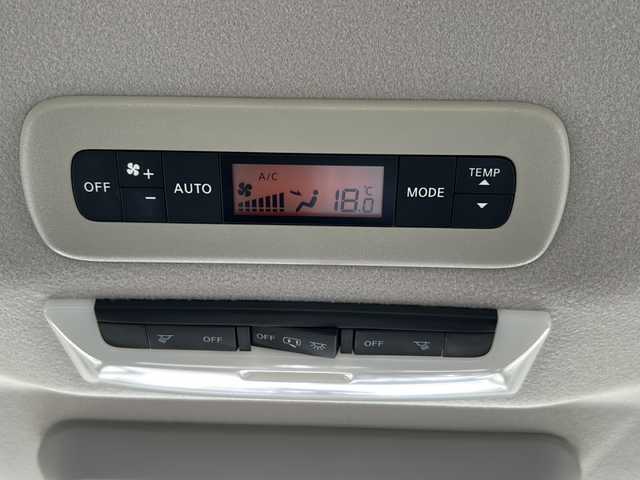 日産 セレナ ハイウェイスター プロパイロットED 岐阜県 2016(平28)年 2.9万km ブリリアントホワイトパール 登録時走行距離28495km/純正９型ナビ　/フルセグＴＶ　/両側パワースライドドア　/プロパイロット/エマージェンシーブレーキ/純正アルミホイール　/純正フロアマット　/前後コーナーセンサー　/フリップダウンモニター　/プッシュスタート　/ウィンカーミラー　/ＬＥＤヘッドライト　/オートライト/ＥＴＣ/ドアバイザー/リアサンシェード/クルーズコントロール/アイドリングストップ/横滑り防止装置