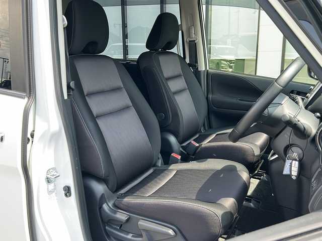 日産 セレナ ハイウェイスター プロパイロットED 岐阜県 2016(平28)年 2.9万km ブリリアントホワイトパール 登録時走行距離28495km/純正９型ナビ　/フルセグＴＶ　/両側パワースライドドア　/プロパイロット/エマージェンシーブレーキ/純正アルミホイール　/純正フロアマット　/前後コーナーセンサー　/フリップダウンモニター　/プッシュスタート　/ウィンカーミラー　/ＬＥＤヘッドライト　/オートライト/ＥＴＣ/ドアバイザー/リアサンシェード/クルーズコントロール/アイドリングストップ/横滑り防止装置