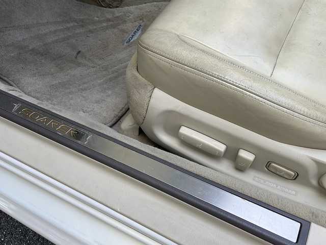 トヨタ ソアラ 430SCV 愛知県 2001(平13)年 11万km ホワイトパールクリスタルシャイン 電動オープン/キーレス/純正ナビ/アナログTV・CD・MD・FM・AM/クルーズコントロール/前席シートヒーター/前席パワーシート/前席シートメモリー機能付きパワーシート/社外19インチアルミホイール/ブレンボブレーキキャリパー/ETC/前方ドライブレコーダー（ユピテル）/木目調パネル/木目調コンビステアリング/木目調シフトノブ/トラクションコントロール/ビークルスタビリティコントロール/オートライト/電格ミラー/純正フロアマット/アクセサリーソケット/保証書/ディーラー点検整備記録簿(R4・R6)