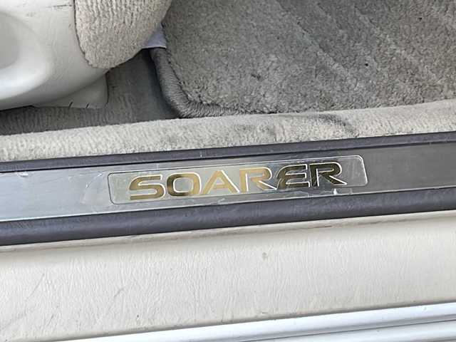 トヨタ ソアラ 430SCV 愛知県 2001(平13)年 11万km ホワイトパールクリスタルシャイン 電動オープン/キーレス/純正ナビ/アナログTV・CD・MD・FM・AM/クルーズコントロール/前席シートヒーター/前席パワーシート/前席シートメモリー機能付きパワーシート/社外19インチアルミホイール/ブレンボブレーキキャリパー/ETC/前方ドライブレコーダー（ユピテル）/木目調パネル/木目調コンビステアリング/木目調シフトノブ/トラクションコントロール/ビークルスタビリティコントロール/オートライト/電格ミラー/純正フロアマット/アクセサリーソケット/保証書/ディーラー点検整備記録簿(R4・R6)