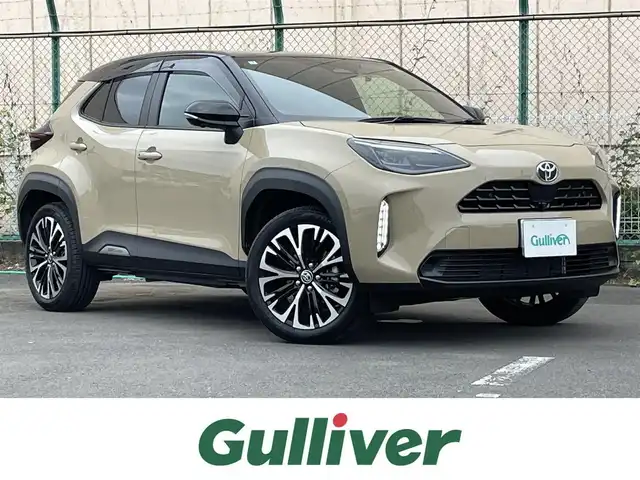 トヨタ ヤリスクロス ハイブリッド Z 東京都 2025(令7)年 1.5万km ブラックマイカ/ベージュ 2トーン 純正８型ＤＡ　/全周囲カメラ　/電動リアゲート　/ＨＤＭＩ　/追従クルコン　/フルセグＴＶ　/デジタルインナーミラー　/前後ドラレコ　/ビルトイン２．０ＥＴＣ　/ハーフレザー　/パワーシート　/シートヒーター　/ＬＥＤヘッド
