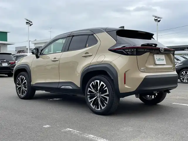 トヨタ ヤリスクロス ハイブリッド Z 東京都 2025(令7)年 1.5万km ブラックマイカ/ベージュ 2トーン 純正８型ＤＡ　/全周囲カメラ　/電動リアゲート　/ＨＤＭＩ　/追従クルコン　/フルセグＴＶ　/デジタルインナーミラー　/前後ドラレコ　/ビルトイン２．０ＥＴＣ　/ハーフレザー　/パワーシート　/シートヒーター　/ＬＥＤヘッド