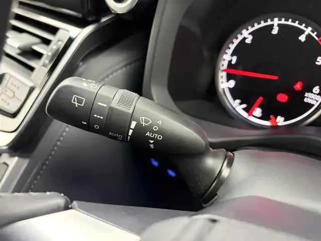 トヨタ ランドクルーザー GRスポーツ 愛知県 2023(令5)年 4万km ブラック ワンオーナー/純正12.3型JBLナビ(フルセグ、CD、DVD、Bluetooth、HDMI、AppleCarplay）/全方位カメラ/サンルーフ/HUD/BSM/ETC2.0/1.2列目シートヒーター、エアシート/ハンドルヒーター/100V電源/4WD/ターボ/黒革レザーシート/ACC/ルーフレール/パワーバックドア/パワーシート（D+N)/衝突軽減ブレーキ/レーンキープアシスト/オートハイビーム/LEDヘッドライト/純正18インチAW/純正フロアマット/スマートキー/USB/コーナーセンサー（前後）/ステアリングヒーター/フォグライト/三点エアバック