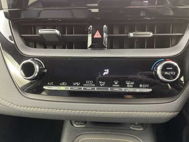 トヨタ カローラツーリング ハイブリッド ダブルバイビー 道央・札幌 2021(令3)年 2.4万km ブラックマイカ ・４WD/ハイブリット/寒冷地仕様/・トヨタセーフティセンス/・レーダークルーズコントロール/・プリクラッシュセーフティ/・ブラインドスポットモニター/・純正9インチディスプレイオーディオ/・Bluetooth.miracast.フルセグ/・バックカメラ /・LEDオートライト/オートハイビーム/・前後ドライブレコーダー/・フロントワイパーデアイサー/・ハーフレザーシート/シートヒーター/・ステアリングヒーター・ミラーヒーター/・エンジンスターター/・ビルトインETC/AC100V