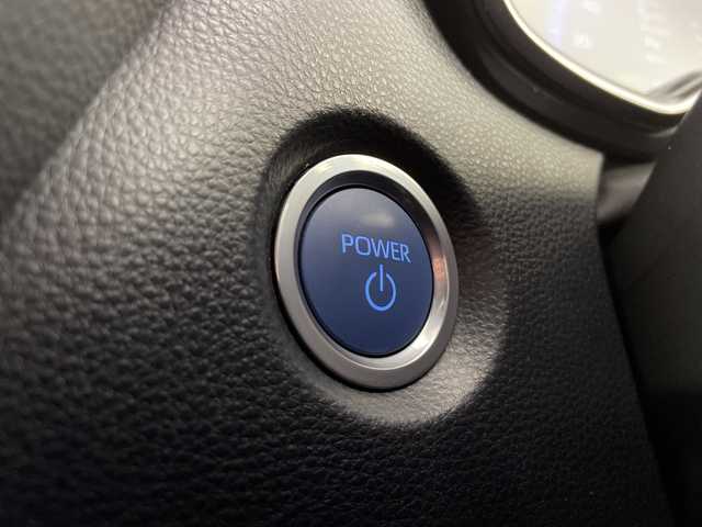 トヨタ カローラツーリング ハイブリッド ダブルバイビー 道央・札幌 2021(令3)年 2.4万km ブラックマイカ ・４WD/ハイブリット/寒冷地仕様/・トヨタセーフティセンス/・レーダークルーズコントロール/・プリクラッシュセーフティ/・ブラインドスポットモニター/・純正9インチディスプレイオーディオ/・Bluetooth.miracast.フルセグ/・バックカメラ /・LEDオートライト/オートハイビーム/・前後ドライブレコーダー/・フロントワイパーデアイサー/・ハーフレザーシート/シートヒーター/・ステアリングヒーター・ミラーヒーター/・エンジンスターター/・ビルトインETC/AC100V