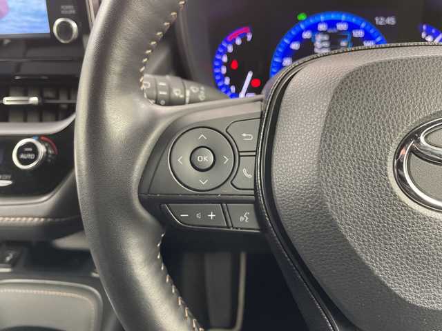 トヨタ カローラツーリング ハイブリッド ダブルバイビー 道央・札幌 2021(令3)年 2.4万km ブラックマイカ ・４WD/ハイブリット/寒冷地仕様/・トヨタセーフティセンス/・レーダークルーズコントロール/・プリクラッシュセーフティ/・ブラインドスポットモニター/・純正9インチディスプレイオーディオ/・Bluetooth.miracast.フルセグ/・バックカメラ /・LEDオートライト/オートハイビーム/・前後ドライブレコーダー/・フロントワイパーデアイサー/・ハーフレザーシート/シートヒーター/・ステアリングヒーター・ミラーヒーター/・エンジンスターター/・ビルトインETC/AC100V