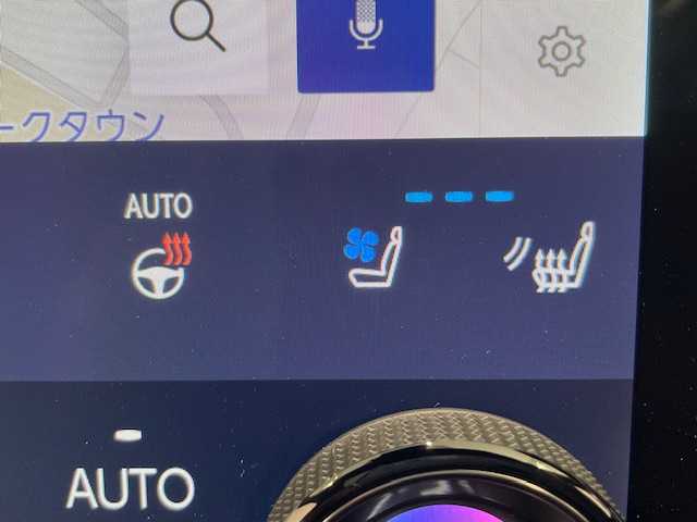 レクサス ＲＸ 500h Fスポーツパフォーマンス 宮城県 2023(令5)年 2.3万km シルバー レクサスセーフティーシステム/・プリクラッシュセーフティ/・ロードサインアシスト/・レーダークルーズコントロール/・レーントレーシングアシスト/・夜間視界支援/・ドライバー異常時対応システム/・プロアクティブドライビングアシスト/・交差点衝突回避支援/・緊急時操舵支援/・低速時加速抑制/サンルーフ/マークレビンソン/オレンジキャリパー/純正ナビ/・ナビ/フルセグTV/Bluetooth/USB/HDMI/・ETC/・純正ドライブレコーダー/AC100V/ハーフレザー/・シートメモリー（運転席）/・パワーシート（全席）/・シートヒーター（全席）/・エアシート（運転席・助手席）/革巻きステアリング/・ハンドルヒーター/・ステアリングスイッチ/LEDヘッドライト/・オートライト/置くだけ充電/純正フロアマット/純正アルミホイル