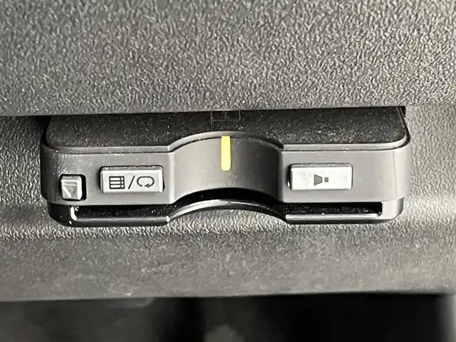 スズキ ジムニー XC 熊本県 2019(平31)年 4.3万km ジャングルグリーン 禁煙車/社外ナビCN-RE05WD（ＣＤ・ＤＶＤ・フルセグ・ＢＴ・ＳＤ・ｉｐｏｄ）/バックカメラ　/前後ドライブレコーダー　/ＥＴＣ　/クルーズコントロール　/前席シートヒーター　/ダウンヒルアシスト　/衝突軽減ブレーキ　/レーンキープアシスト/デュアルセンサーブレーキサポート/横滑り防止/ドアバイザー/ヘッドライトウォッシャー/背面タイヤ/純正フロアマット/純正16インチAW/オートライト/LEDヘッドライト/フォグランプ/スマートキー/プッシュスタート/スペアキー1本/保証書/取扱説明書