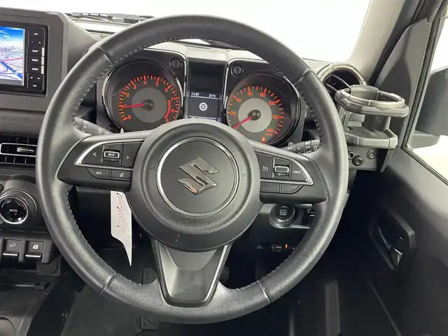 スズキ ジムニー XC 熊本県 2019(平31)年 4.3万km ジャングルグリーン 禁煙車/社外ナビCN-RE05WD（ＣＤ・ＤＶＤ・フルセグ・ＢＴ・ＳＤ・ｉｐｏｄ）/バックカメラ　/前後ドライブレコーダー　/ＥＴＣ　/クルーズコントロール　/前席シートヒーター　/ダウンヒルアシスト　/衝突軽減ブレーキ　/レーンキープアシスト/デュアルセンサーブレーキサポート/横滑り防止/ドアバイザー/ヘッドライトウォッシャー/背面タイヤ/純正フロアマット/純正16インチAW/オートライト/LEDヘッドライト/フォグランプ/スマートキー/プッシュスタート/スペアキー1本/保証書/取扱説明書