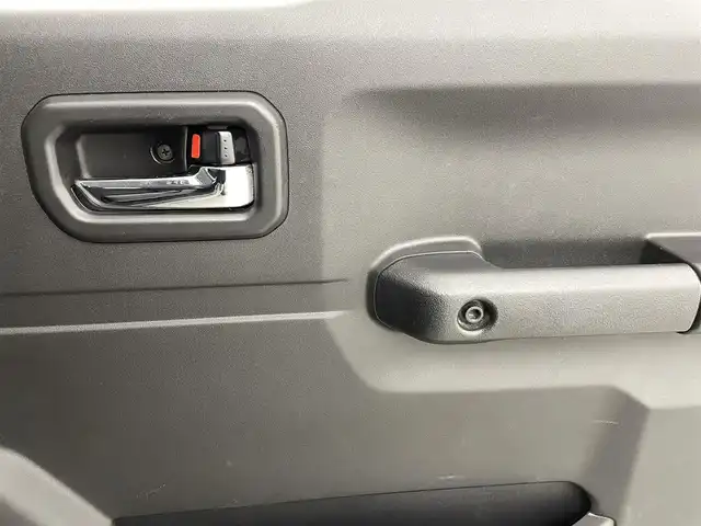 スズキ ジムニー XC 熊本県 2019(平31)年 4.3万km ジャングルグリーン 禁煙車/社外ナビCN-RE05WD（ＣＤ・ＤＶＤ・フルセグ・ＢＴ・ＳＤ・ｉｐｏｄ）/バックカメラ　/前後ドライブレコーダー　/ＥＴＣ　/クルーズコントロール　/前席シートヒーター　/ダウンヒルアシスト　/衝突軽減ブレーキ　/レーンキープアシスト/デュアルセンサーブレーキサポート/横滑り防止/ドアバイザー/ヘッドライトウォッシャー/背面タイヤ/純正フロアマット/純正16インチAW/オートライト/LEDヘッドライト/フォグランプ/スマートキー/プッシュスタート/スペアキー1本/保証書/取扱説明書