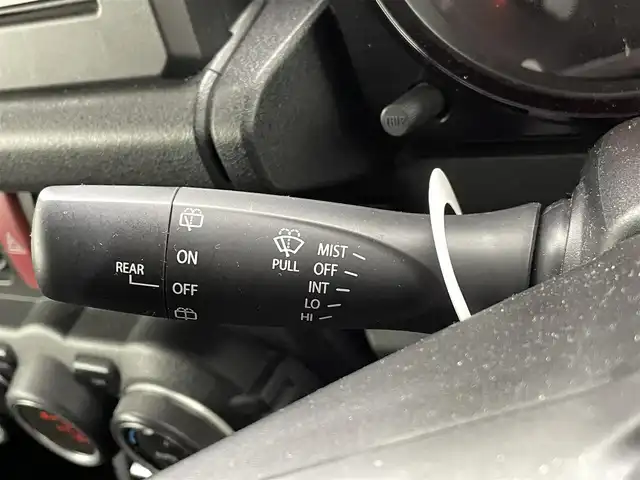 スズキ ジムニー XC 熊本県 2019(平31)年 4.3万km ジャングルグリーン 禁煙車/社外ナビCN-RE05WD（ＣＤ・ＤＶＤ・フルセグ・ＢＴ・ＳＤ・ｉｐｏｄ）/バックカメラ　/前後ドライブレコーダー　/ＥＴＣ　/クルーズコントロール　/前席シートヒーター　/ダウンヒルアシスト　/衝突軽減ブレーキ　/レーンキープアシスト/デュアルセンサーブレーキサポート/横滑り防止/ドアバイザー/ヘッドライトウォッシャー/背面タイヤ/純正フロアマット/純正16インチAW/オートライト/LEDヘッドライト/フォグランプ/スマートキー/プッシュスタート/スペアキー1本/保証書/取扱説明書