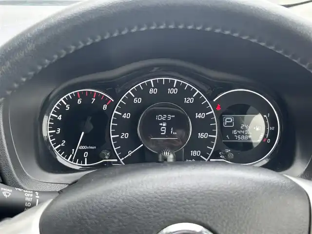 日産 ノート メダリスト エマージェンシーB 静岡県 2015(平27)年 1.7万km インペリアルアンバーP 純正7インチナビ/（Bluetooth/DVD/FM/AM/HDMI）/フルセグTV/VDC（ビークルダイナミクスコントロール）/全周囲カメラ/ETC車載器/ハーフレザーシート/スペアタイヤ/本革巻きステアリング/スマートキー/プッシュスタート/純正15AW