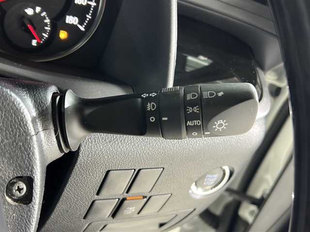 トヨタ ヴェルファイア Z Aエディション ゴールデンアイズ 広島県 2016(平28)年 7.5万km ホワイトパールクリスタルシャイン 禁煙/アルパイン1１インチナビ（EX11V）/・CD/DVD/フルセグTV/Bluetooth/SD/REC/バックカメラ/アルパイン12型フリップダウンモニター（ＰＨＸ12Ｘ-Ｒ-ＨＶ）/両側パワースライドドア/ハーフレザーシート/オットマン/パワーバックドア/ウッドコンビステアリング/ステアリングスイッチ/オートライト/クルーズコントロール/LEDヘッドライト/フォグランプ/ビルトインETC/純正18インチアルミホイール/コーナーセンサー/スマートキー/プッシュスタート/純正フロアマット/ＡＣ１００Ｖ100Ｗ電源