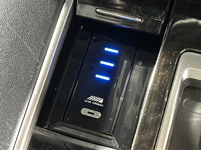 トヨタ ヴェルファイア Z Aエディション ゴールデンアイズ 広島県 2016(平28)年 7.5万km ホワイトパールクリスタルシャイン 禁煙/アルパイン1１インチナビ（EX11V）/・CD/DVD/フルセグTV/Bluetooth/SD/REC/バックカメラ/アルパイン12型フリップダウンモニター（ＰＨＸ12Ｘ-Ｒ-ＨＶ）/両側パワースライドドア/ハーフレザーシート/オットマン/パワーバックドア/ウッドコンビステアリング/ステアリングスイッチ/オートライト/クルーズコントロール/LEDヘッドライト/フォグランプ/ビルトインETC/純正18インチアルミホイール/コーナーセンサー/スマートキー/プッシュスタート/純正フロアマット/ＡＣ１００Ｖ100Ｗ電源