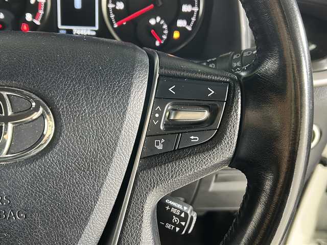 トヨタ ヴェルファイア Z Aエディション ゴールデンアイズ 広島県 2016(平28)年 7.5万km ホワイトパールクリスタルシャイン 禁煙/アルパイン1１インチナビ（EX11V）/・CD/DVD/フルセグTV/Bluetooth/SD/REC/バックカメラ/アルパイン12型フリップダウンモニター（ＰＨＸ12Ｘ-Ｒ-ＨＶ）/両側パワースライドドア/ハーフレザーシート/オットマン/パワーバックドア/ウッドコンビステアリング/ステアリングスイッチ/オートライト/クルーズコントロール/LEDヘッドライト/フォグランプ/ビルトインETC/純正18インチアルミホイール/コーナーセンサー/スマートキー/プッシュスタート/純正フロアマット/ＡＣ１００Ｖ100Ｗ電源