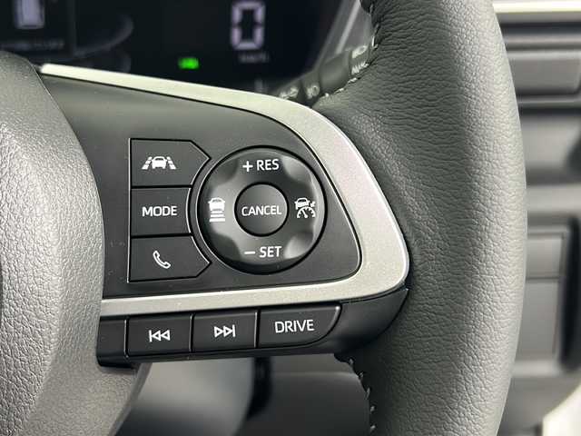 トヨタ ライズ Z 熊本県 2025(令7)年 0.1千km シャイニングホワイトパール ・登録済未使用車/・純正９インチディスプレイオーディオ/・BT/Apple Car Play/Android Auto/HDMI/・フルセグTV/・バックカメラ/・プリクラッシュセーフティ/・レーンキープアシスト/・レーダークルーズコントロール/・先行車発進お知らせ/・クリアランスソナー/・前後コーナーセンサー/・LEDヘッドライト/・オートライト/・フォグランプ/・ステアリングスイッチ/・前席シートヒーター/・純正１７インチアルミホイール/・スマートキー/・スペアキー/・電動格納ミラー/・ドアアームレスト（ソフトレザー調）