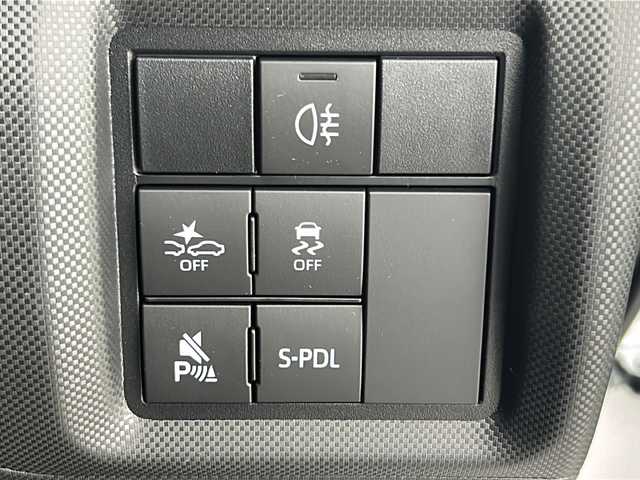 トヨタ ライズ Z 熊本県 2025(令7)年 0.1千km シャイニングホワイトパール ・登録済未使用車/・純正９インチディスプレイオーディオ/・BT/Apple Car Play/Android Auto/HDMI/・フルセグTV/・バックカメラ/・プリクラッシュセーフティ/・レーンキープアシスト/・レーダークルーズコントロール/・先行車発進お知らせ/・クリアランスソナー/・前後コーナーセンサー/・LEDヘッドライト/・オートライト/・フォグランプ/・ステアリングスイッチ/・前席シートヒーター/・純正１７インチアルミホイール/・スマートキー/・スペアキー/・電動格納ミラー/・ドアアームレスト（ソフトレザー調）