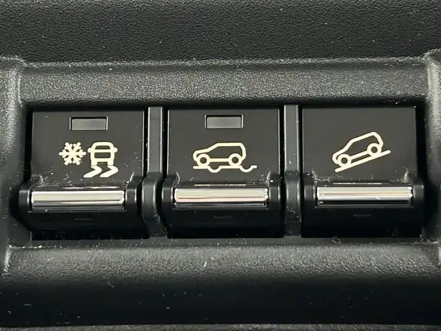 スズキ ハスラー HYBRID G 道央・札幌 2023(令5)年 0.4万km アクティブイエロー/ソフトベージュメタリック ・４WD/・社外ナビ/・バックカメラ/・ETC/・デュアルカメラサポートブレーキ/・アダプティブクルーズコントロール/・レーンキープアシスト/・ダウンヒルアシストコントロール/・前後コーナーセンサー/・オートライト/・ステアリングスイッチ/・ヘッドライトレベライザー/・社外レーダー/・プッシュスタート/・スマートキー/・保証書/・取説