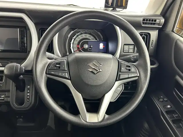 スズキ ハスラー HYBRID G 道央・札幌 2023(令5)年 0.4万km アクティブイエロー/ソフトベージュメタリック ・４WD/・社外ナビ/・バックカメラ/・ETC/・デュアルカメラサポートブレーキ/・アダプティブクルーズコントロール/・レーンキープアシスト/・ダウンヒルアシストコントロール/・前後コーナーセンサー/・オートライト/・ステアリングスイッチ/・ヘッドライトレベライザー/・社外レーダー/・プッシュスタート/・スマートキー/・保証書/・取説