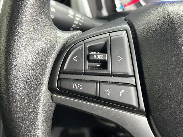 スズキ ハスラー HYBRID G 道央・札幌 2023(令5)年 0.4万km アクティブイエロー/ソフトベージュメタリック ・４WD/・社外ナビ/・バックカメラ/・ETC/・デュアルカメラサポートブレーキ/・アダプティブクルーズコントロール/・レーンキープアシスト/・ダウンヒルアシストコントロール/・前後コーナーセンサー/・オートライト/・ステアリングスイッチ/・ヘッドライトレベライザー/・社外レーダー/・プッシュスタート/・スマートキー/・保証書/・取説