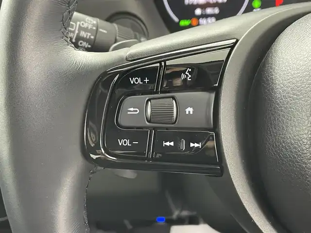 ホンダ ヴェゼル ハイブリッド e:HEV Z 埼玉県 2024(令6)年 1.8万km クリスタルブラックパール 純正９型ナビ　Ｂカメラ　温シート　ＢＳＭ　ＥＴＣ　前後ドライブレコーダー　Ｂｌｕｅｔｏｏｔｈ　ＬＥＤヘッドライト　ダウンヒルアシスト　オートハイビーム　ＭＴモード付ＡＴ　ＣＤ／ＤＶＤ　フルセグ