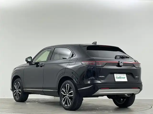 ホンダ ヴェゼル ハイブリッド e:HEV Z 埼玉県 2024(令6)年 1.8万km クリスタルブラックパール 純正９型ナビ　Ｂカメラ　温シート　ＢＳＭ　ＥＴＣ　前後ドライブレコーダー　Ｂｌｕｅｔｏｏｔｈ　ＬＥＤヘッドライト　ダウンヒルアシスト　オートハイビーム　ＭＴモード付ＡＴ　ＣＤ／ＤＶＤ　フルセグ