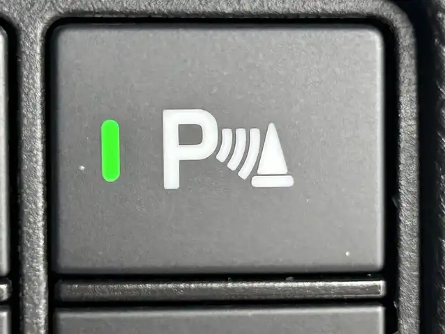 ホンダ ヴェゼル ハイブリッド e:HEV Z 道央・札幌 2024(令6)年 0.7万km プラチナホワイトパール ・４ＷＤ/・衝突軽減/・寒冷地仕様/・社外ディスプレイオーディオ/・BT/CD/USB/・バックカメラ/・ステアリングヒーター/・パワーバックドア/・ブレーキホールド/・ブラインドスポットモニター/・ハンドル支援/・パドルシフト/・ワイパーレベライザー/・アダプティブクルーズコントロール/・レーンキープアシスト/・ダウンヒルアシスト/・シートヒーター/・アイドリングストップ/・ダウンヒルアシスト/・LEDヘッドライト/・オートライト/・社外フロアマット/・革巻きステアリング/・パワーウィンドウ/・パワーステアリング/・ハーフレザーシート