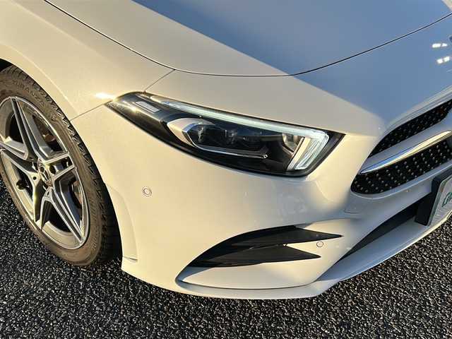 メルセデス・ベンツ Ａ２５０ 4MATIC AMGライン 東京都 2020(令2)年 1.5万km 白 ワンオーナー/メモリナビ/フルセグテレビ/バックカメラ（全方位）/クルーズコントロール/プッシュスタート/フロアマット純正/ETC2/0/パワーシート/LEDヘッドライト（純正）/アルミホイール純正/USB/ターボ/４WD/ドラレコ純正/シートヒーター/Bluetooth