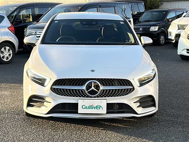 メルセデス・ベンツ Ａ２５０ 4MATIC AMGライン 東京都 2020(令2)年 1.5万km 白 ワンオーナー/メモリナビ/フルセグテレビ/バックカメラ（全方位）/クルーズコントロール/プッシュスタート/フロアマット純正/ETC2/0/パワーシート/LEDヘッドライト（純正）/アルミホイール純正/USB/ターボ/４WD/ドラレコ純正/シートヒーター/Bluetooth