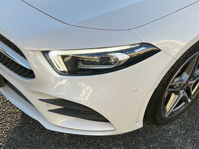 メルセデス・ベンツ Ａ２５０ 4MATIC AMGライン 東京都 2020(令2)年 1.5万km 白 ワンオーナー/メモリナビ/フルセグテレビ/バックカメラ（全方位）/クルーズコントロール/プッシュスタート/フロアマット純正/ETC2/0/パワーシート/LEDヘッドライト（純正）/アルミホイール純正/USB/ターボ/４WD/ドラレコ純正/シートヒーター/Bluetooth