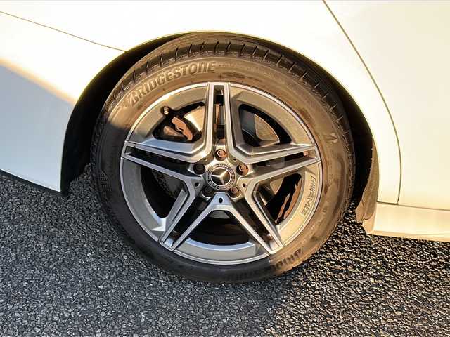 メルセデス・ベンツ Ａ２５０ 4MATIC AMGライン 東京都 2020(令2)年 1.5万km 白 ワンオーナー/メモリナビ/フルセグテレビ/バックカメラ（全方位）/クルーズコントロール/プッシュスタート/フロアマット純正/ETC2/0/パワーシート/LEDヘッドライト（純正）/アルミホイール純正/USB/ターボ/４WD/ドラレコ純正/シートヒーター/Bluetooth