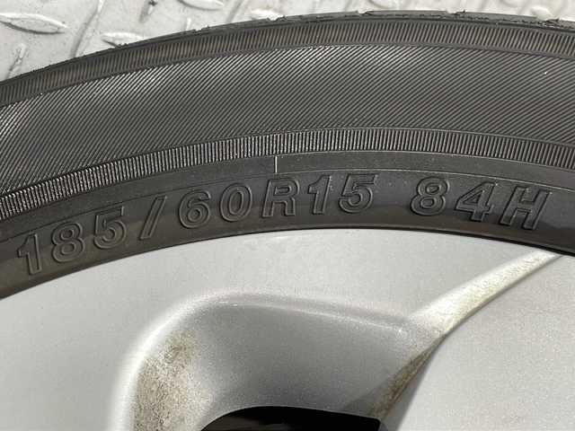 トヨタ シエンタ G クエロ 広島県 2017(平29)年 3.2万km クールボルドーガラスフレーク 純正ナビ　/両側パワースライドドア　/バックカメラ　/フルセグ　/コーナーセンサー　/レーンキープアシスト　/オーハイビーム　/オートライト　/LEDヘッドランプ　/衝突軽減ブレーキ　/フォグランプ　/ETC　/スマートキー/純正15インチアルミキャップ(185/60/R15)/エアバック（運転席/助手席）