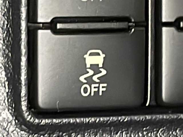 トヨタ シエンタ G クエロ 広島県 2017(平29)年 3.2万km クールボルドーガラスフレーク 純正ナビ　/両側パワースライドドア　/バックカメラ　/フルセグ　/コーナーセンサー　/レーンキープアシスト　/オーハイビーム　/オートライト　/LEDヘッドランプ　/衝突軽減ブレーキ　/フォグランプ　/ETC　/スマートキー/純正15インチアルミキャップ(185/60/R15)/エアバック（運転席/助手席）