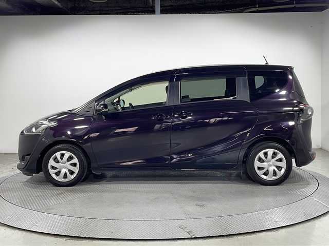 トヨタ シエンタ G クエロ 広島県 2017(平29)年 3.2万km クールボルドーガラスフレーク 純正ナビ　/両側パワースライドドア　/バックカメラ　/フルセグ　/コーナーセンサー　/レーンキープアシスト　/オーハイビーム　/オートライト　/LEDヘッドランプ　/衝突軽減ブレーキ　/フォグランプ　/ETC　/スマートキー/純正15インチアルミキャップ(185/60/R15)/エアバック（運転席/助手席）